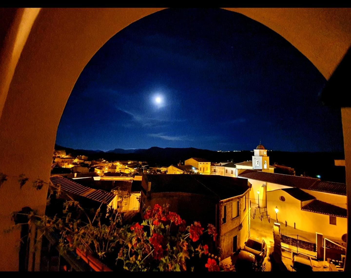 Su Carreri Bed and Breakfast Armungia Buitenkant foto
