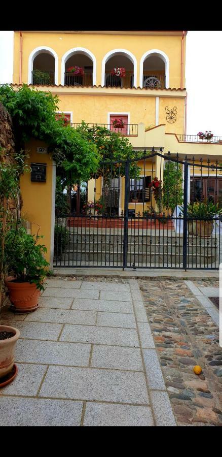Su Carreri Bed and Breakfast Armungia Buitenkant foto