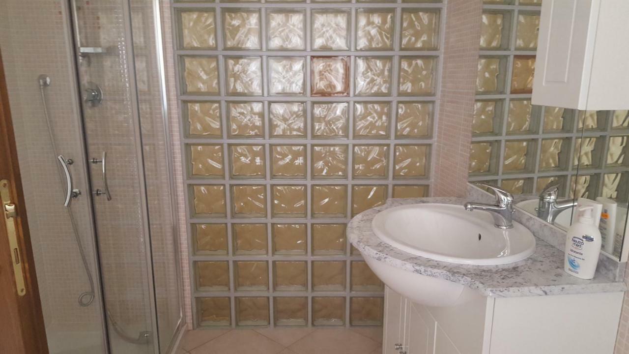 Su Carreri Bed and Breakfast Armungia Buitenkant foto