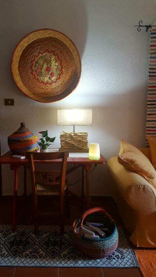 Su Carreri Bed and Breakfast Armungia Buitenkant foto
